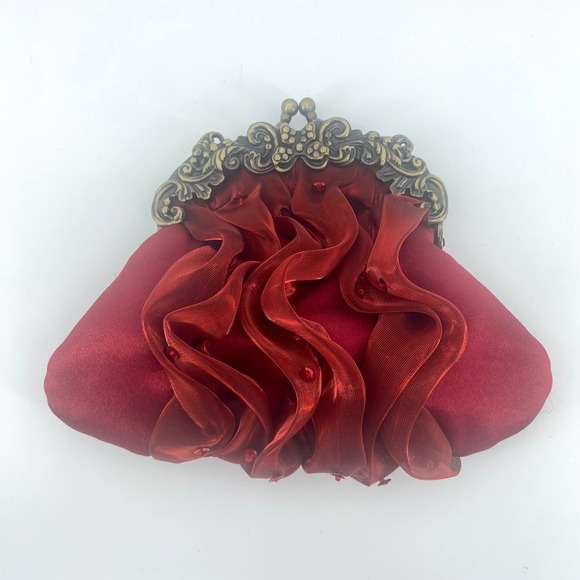 Red Ruffled Sequined Evening Purse Handbag Brass Kiss Closure 9"W x 7"H - Picture 1 of 3